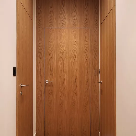 Drewniane drzwi bezprzylgowe