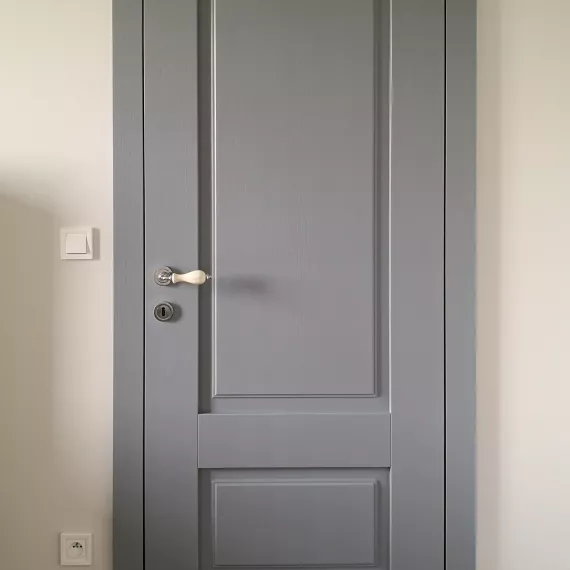 Drewniane drzwi przylgowe